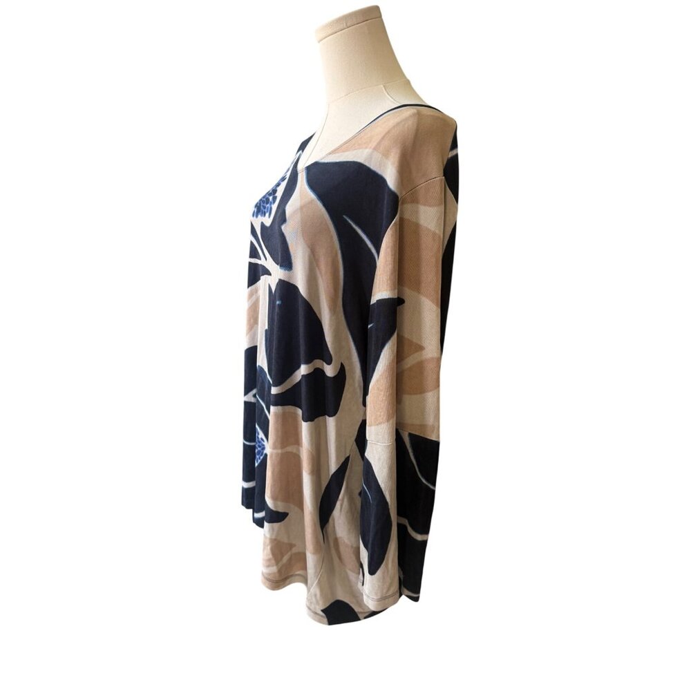 Chicos Travelers Slinky Knit Long Sleeve‎ Floral Top Size 3 XL Artsy Art To Wear - Picture 4 of 8